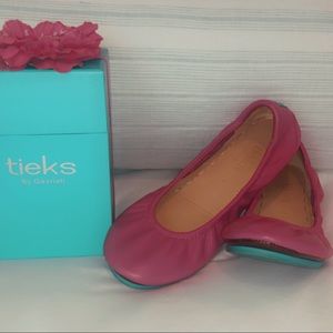 Tieks - Fuchsia - Size 6